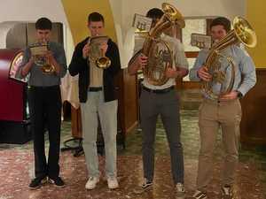 55D909ED-7214-4E5F-9B86-24D3B08553DC.