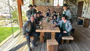 16553234-33f3-4f5d-9bca-e08946660a3f.