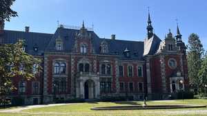 7 Schloss Plawniowice